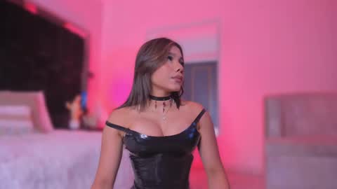 Snapshot of zoevidal_ chatting on September 14, 12:04 pm zoevidal_ online show from September 14, 12:04 pm