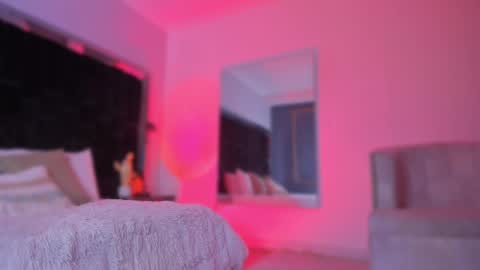 Snapshot of zoevidal_ chatting on September 18, 11:56 am zoevidal_ online show from September 18, 11:56 am