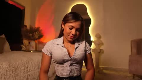 Snapshot of zoevidal_ chatting on October 13, 11:54 am zoevidal_ online show from October 13, 11:54 am