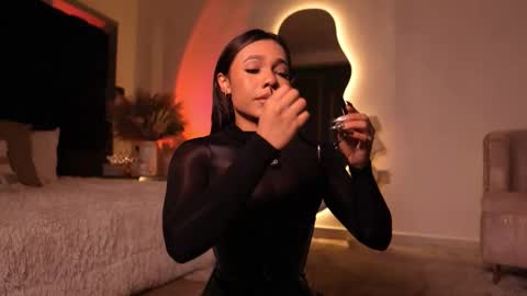 Snapshot of zoevidal_ chatting on November 5, 12:05 pm zoevidal_ online show from November 5, 12:05 pm