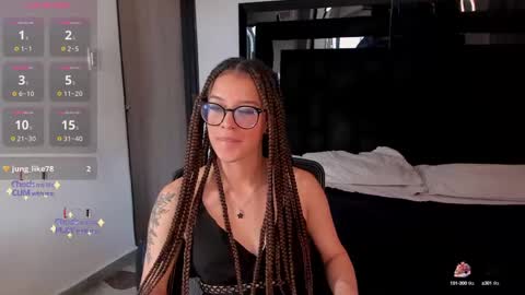 Zoe online show from October 8, 3:09 pm