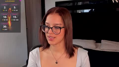 Zoe online show from October 10, 2:27 pm