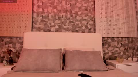  ZOE  online show from November 30, 12:47 am