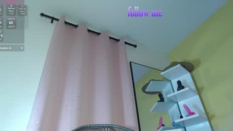 Snapshot of zoey_fox_ chatting on January 28, 5:00 am zoey fox online show from January 28, 5:00 am