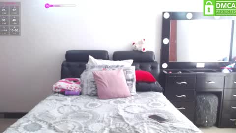 zohe online show from December 11, 12:44 pm