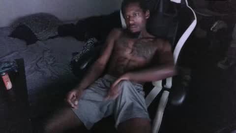 Snapshot of zoneingout chatting on November 10, 5:50 am zoneingout online show from November 10, 5:50 am