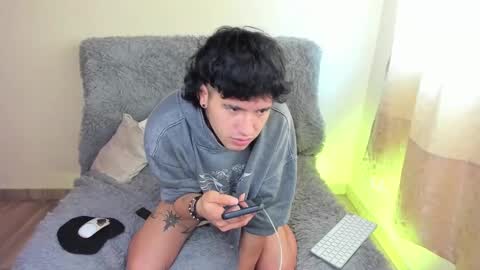 ZOREN online show from October 22, 4:40 pm