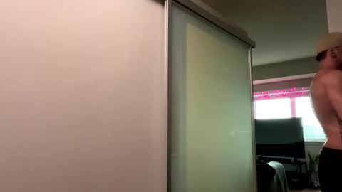 Zuko online show from February 25, 7:14 pm