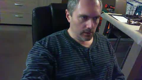 zultem online show from November 24, 4:01 am