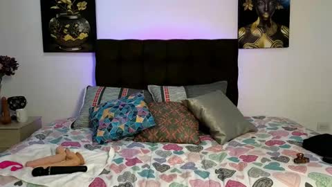 zuly goode online show from February 15, 12:33 pm