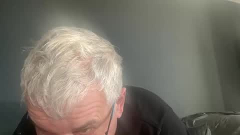 zwickauer1969 online show from October 21, 7:31 am