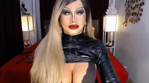 Snapshot of zyradom chatting on January 24, 7:51 am zyradom online show from January 24, 7:51 am