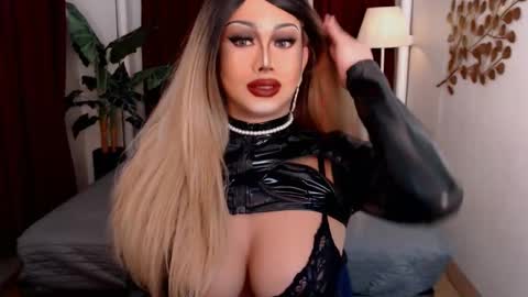 Snapshot of zyradom chatting on March 1, 11:50 am zyradom online show from March 1, 11:50 am