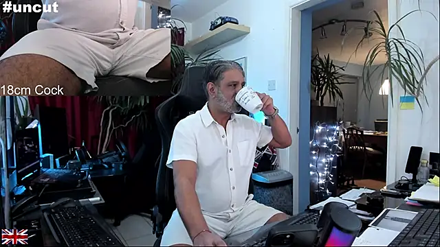 OnlineBossUK online show from October 11, 6:17 pm