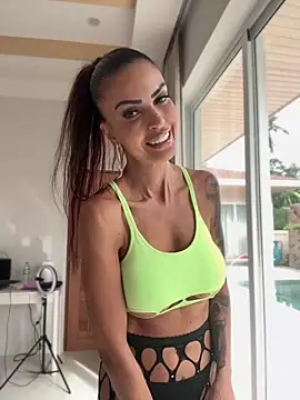 Snapshot of Helena_Karel chatting on September 10, 9:09 am Helena Karel online show from September 10, 9:09 am