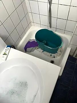 bastiiioooo online show from December 18, 12:00 pm