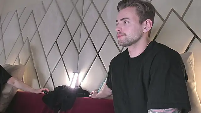 Snapshot of WayneWilson chatting on February 27, 7:55 am WayneWilson online show from February 27, 7:55 am