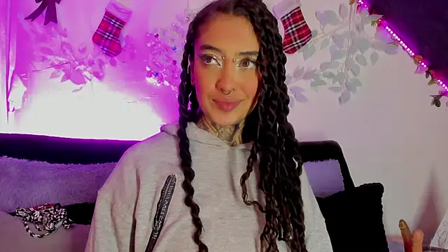 Cata green online show from December 18, 7:19 pm