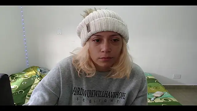 MommyMiaWs online show from February 22, 1:46 pm