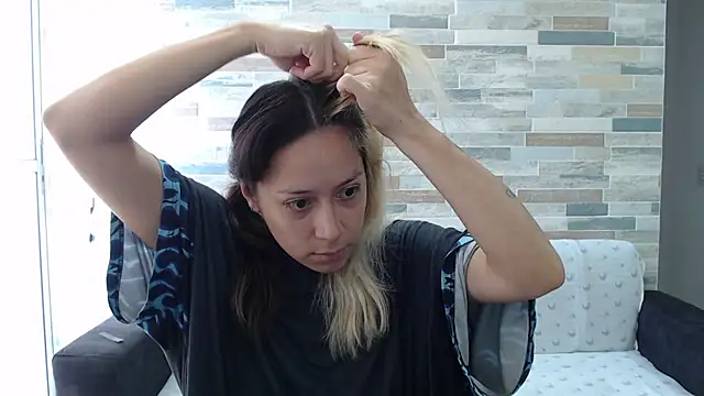 MommyMiaWs online show from October 5, 1:09 pm