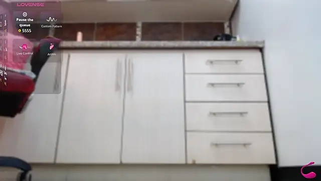 Snapshot of Abril_Beltran_ chatting on November 3, 10:42 pm Abril Beltran online show from November 3, 10:42 pm