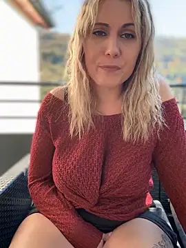 Snapshot of Leanymphoo chatting on October 13, 12:49 pm Leanymphoo online show from October 13, 12:49 pm