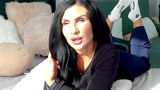 XeniaBlu online show from November 3, 10:38 am