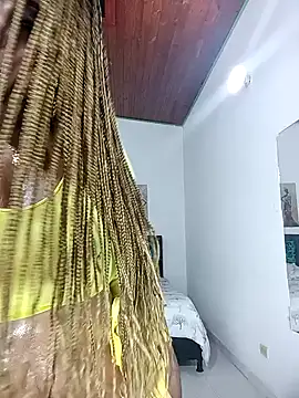 Snapshot of TAYLORR778 chatting on December 19, 3:08 pm TAYLORR778 online show from December 19, 3:08 pm