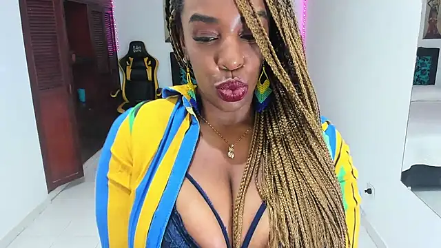 Snapshot of TAYLORR778 chatting on January 16, 2:08 pm TAYLORR778 online show from January 16, 2:08 pm