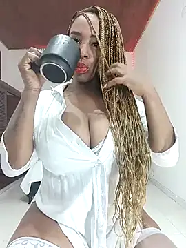 Snapshot of TAYLORR778 chatting on February 20, 12:57 pm TAYLORR778 online show from February 20, 12:57 pm