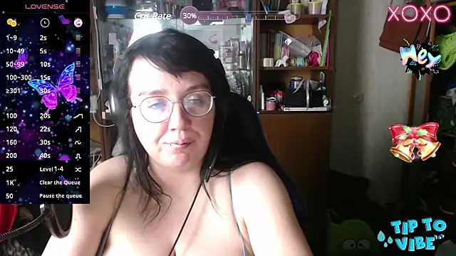 LeonaHarrison online show from December 18, 7:41 pm