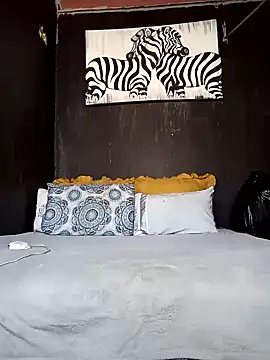 YELLOW BONE online show from January 31, 8:22 am