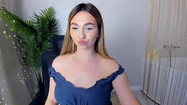 GracefulLook online show from January 18, 2:03 am