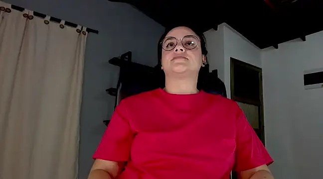 Snapshot of maela1 chatting on December 24, 11:44 pm maela1 online show from December 24, 11:44 pm