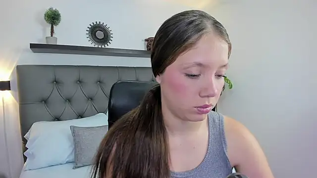 Snapshot of nataly_rodri chatting on September 24, 6:33 pm nataly rodri online show from September 24, 6:33 pm