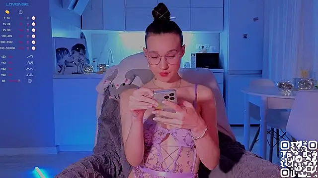 shey1i online show from December 10, 6:06 pm