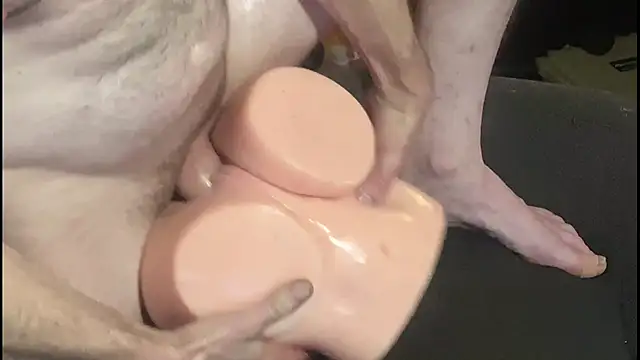 leanjamesdean online show from December 4, 5:16 am