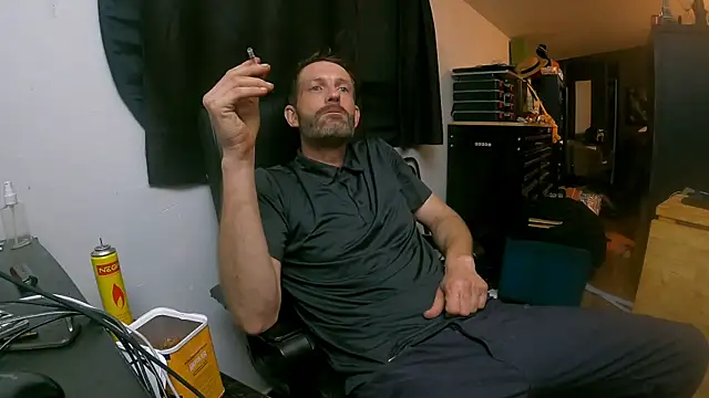 leanjamesdean online show from October 20, 5:52 am