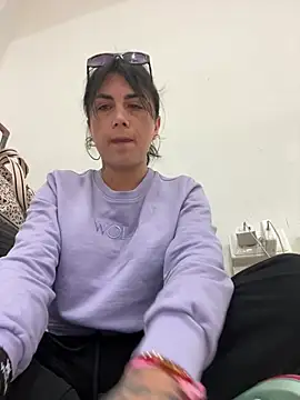 missdirtyhot  online show from March 4, 11:40 am