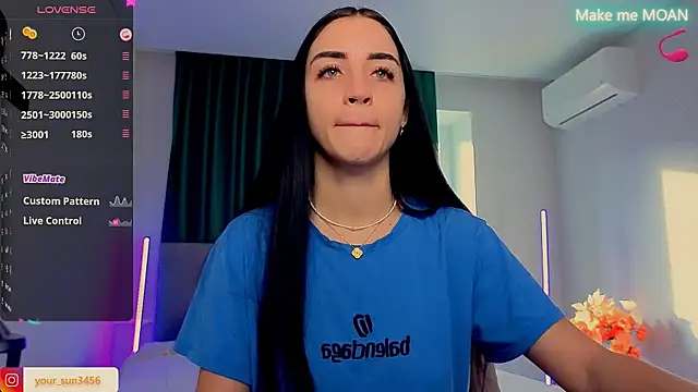 Snapshot of Kemi__Jordan chatting on November 23, 10:48 am Kemi Jordan online show from November 23, 10:48 am