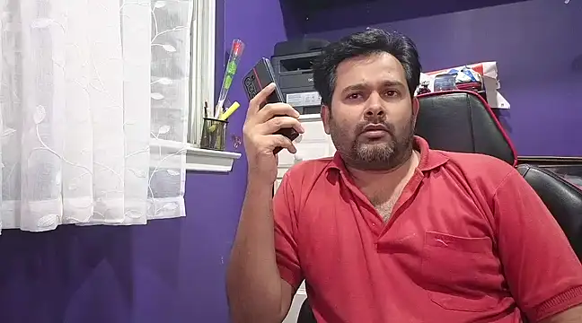 Snapshot of Sakhtlaundaz chatting on December 7, 11:12 pm Sakhtlaundaz online show from December 7, 11:12 pm