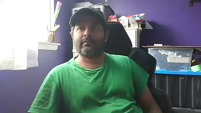 Snapshot of Sakhtlaundaz chatting on January 10, 4:51 pm Sakhtlaundaz online show from January 10, 4:51 pm