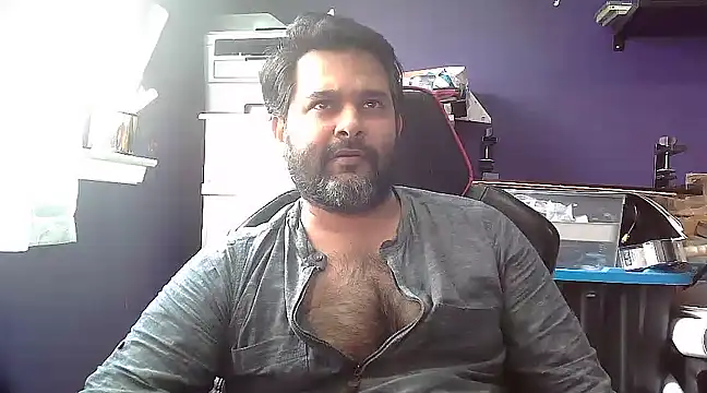 Snapshot of Sakhtlaundaz chatting on January 22, 5:17 pm Sakhtlaundaz online show from January 22, 5:17 pm