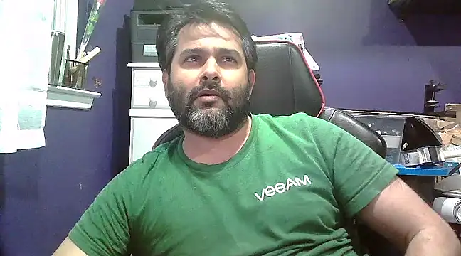 Snapshot of Sakhtlaundaz chatting on January 24, 11:23 pm Sakhtlaundaz online show from January 24, 11:23 pm