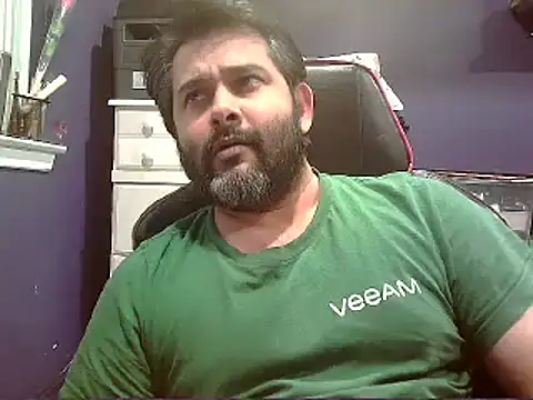 Snapshot of Sakhtlaundaz chatting on January 26, 5:56 am Sakhtlaundaz online show from January 26, 5:56 am