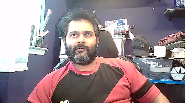 Snapshot of Sakhtlaundaz chatting on February 4, 10:13 pm Sakhtlaundaz online show from February 4, 10:13 pm