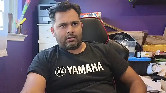 Snapshot of Sakhtlaundaz chatting on March 11, 9:26 pm Sakhtlaundaz online show from March 11, 9:26 pm