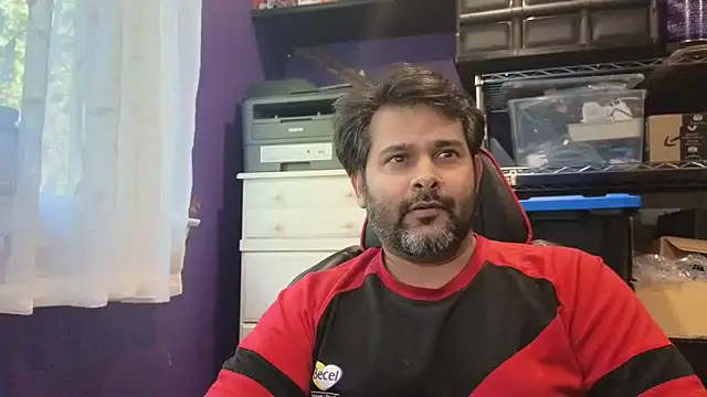 Snapshot of Sakhtlaundaz chatting on October 5, 8:51 pm Sakhtlaundaz online show from October 5, 8:51 pm