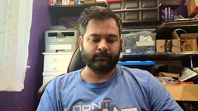 Snapshot of Sakhtlaundaz chatting on October 26, 6:14 pm Sakhtlaundaz online show from October 26, 6:14 pm