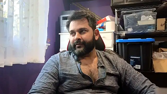 Snapshot of Sakhtlaundaz chatting on November 2, 7:38 pm Sakhtlaundaz online show from November 2, 7:38 pm